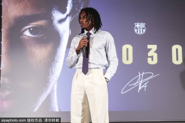 巴萨中场危机！加维与德容双双缺阵，瓦伦西亚战役悬了？