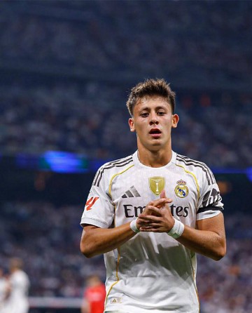 西甲首轮：巴萨表现稳定，皇马险胜奥萨苏纳，姆巴佩关键出击延续