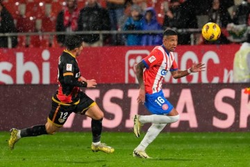 西甲锋线对决：赫罗纳主场火力全开，巴列卡诺客场韧性十足