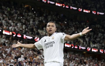 神仙打架！3大神锋集体爆发，凯恩15场造26球仍排第2，哈兰德进化