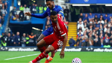 1-2！英超豪门对决神剧情：11.2亿战舰连续两轮惨遭绝杀 榜首更迭