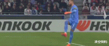 欧联：2-0，24岁国际米兰旧将无敌鱼跃冲顶，助法甲第2迎来2连胜