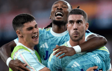 图多尔神换人：替补神锋一击致命，意甲4队全胜