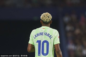 巴萨新球场启用再遇阻！蒙特惠奇奥林匹克体育场面临挑战