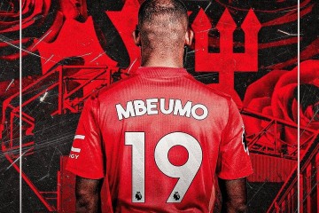 姆贝莫通过曼联体检将穿19号！阿莫林要求快买中锋，已接洽大巴黎射手