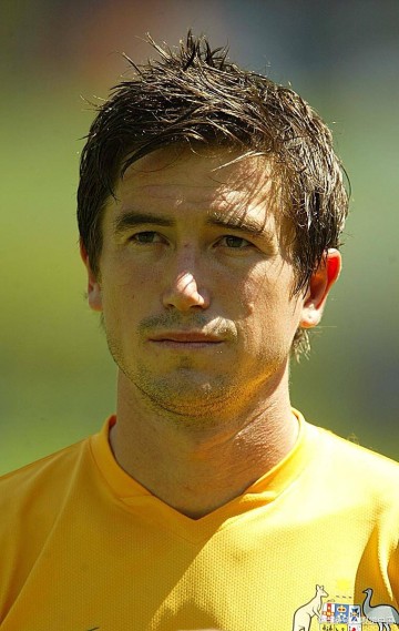 伯纳乌的空气突然凝固，皇马又得红牌了，姆巴佩和阿隆索又赢了