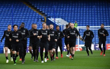 欧冠生死局！法兰克福主场死磕抢分，利物浦携红军火力破德甲防线