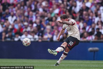 基耶萨的未来悬念：贝西克塔斯的追求与利物浦的决心