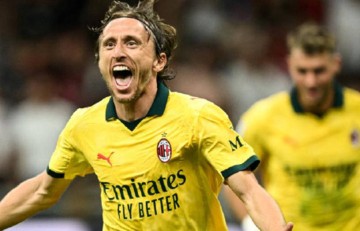 AC米兰2-0博洛尼亚，莫德里奇建功，领跑意甲积分榜